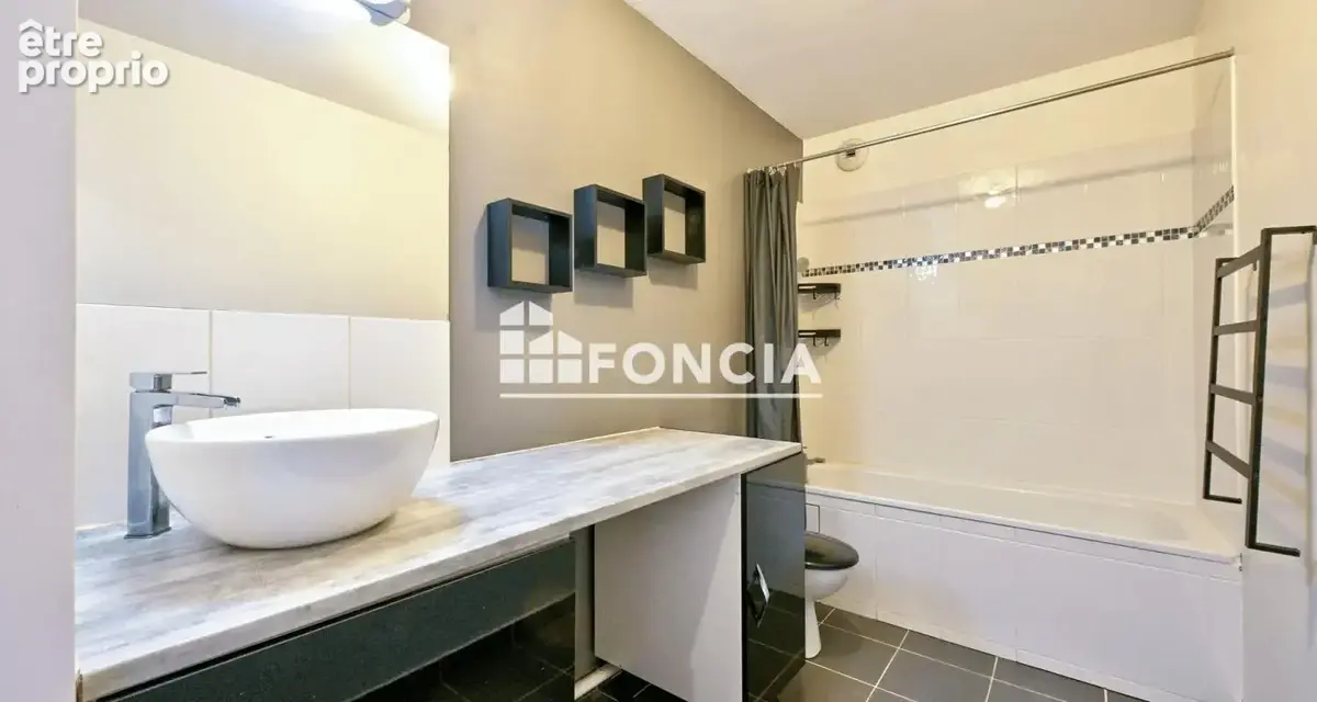À VENDRE – T2 avec belle terrasse couverte et parking sécurisé - photo 10