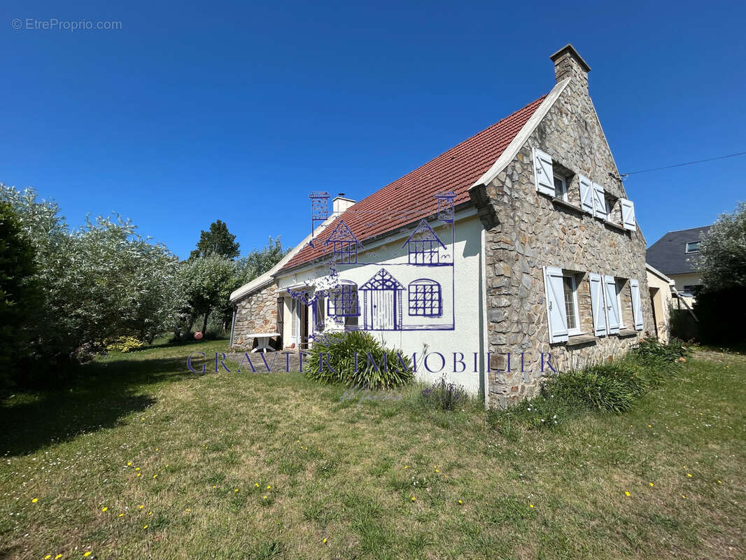 Maison à SAINT-GERMAIN-SUR-AY