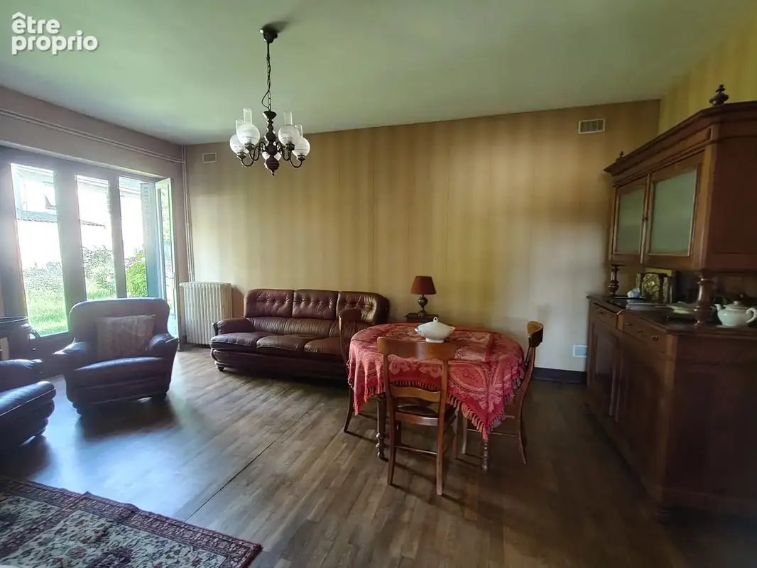 Laissez libre cours à vos projets dans cette vaste maison familiale - photo 5