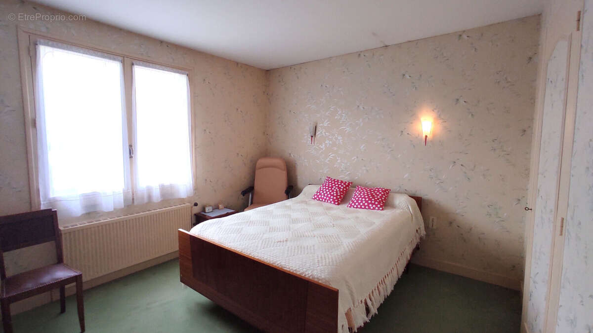 Maison à CHATELLERAULT