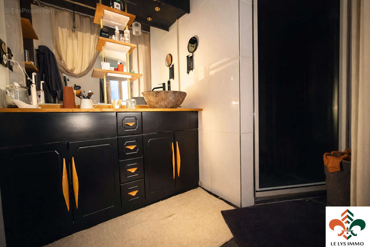 Magnifique appartement située à 2 pas de la cathédrale, en hyper centre de Reims - photo 6
