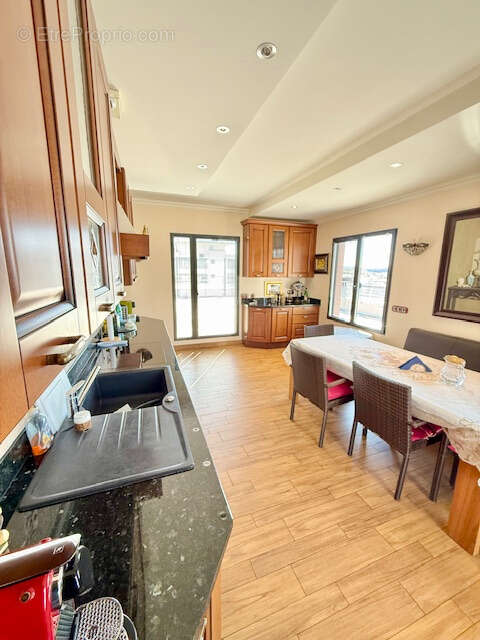 Appartement à SAINT-GENIS-POUILLY