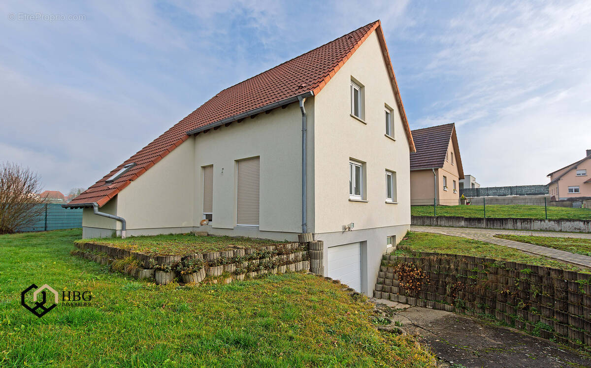Maison à SURBOURG