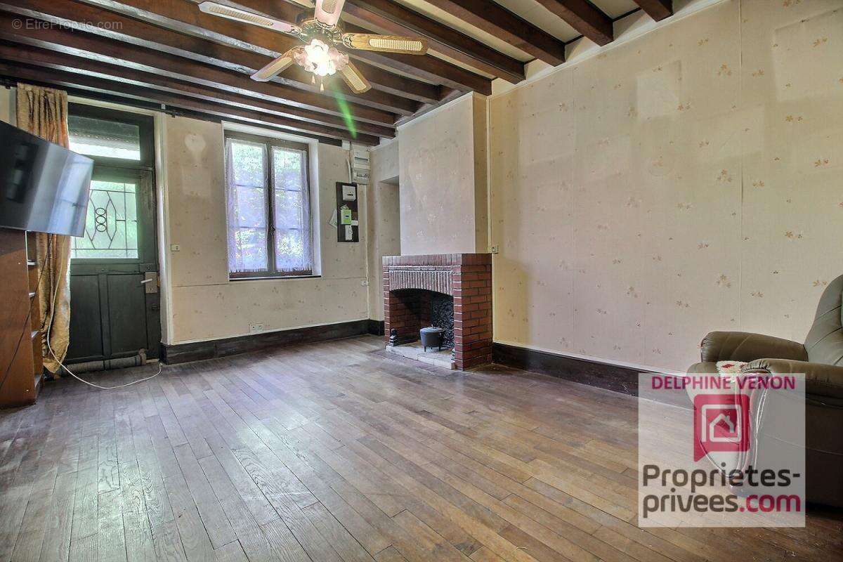 Maison à VITRY-AUX-LOGES