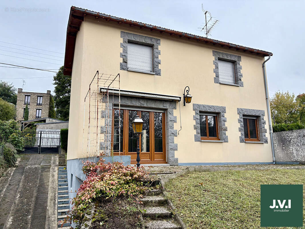 Maison à MONTMORENCY