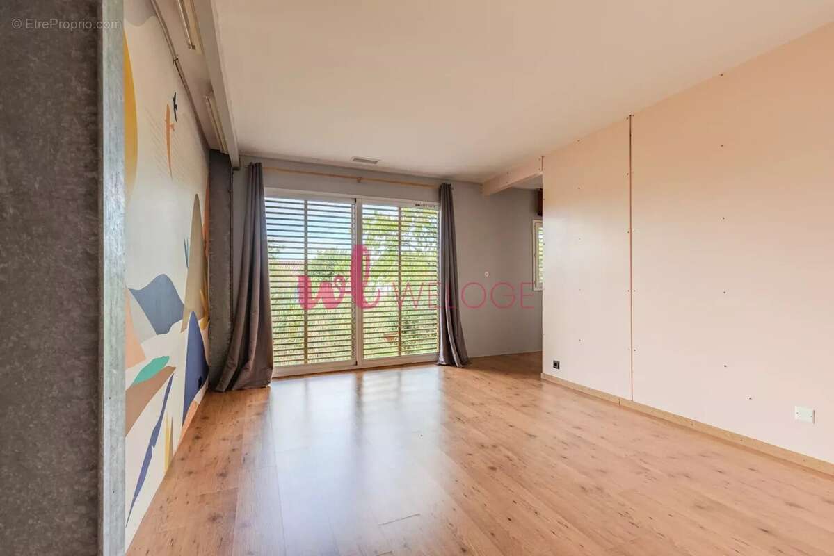 Appartement à MONTUSSAN