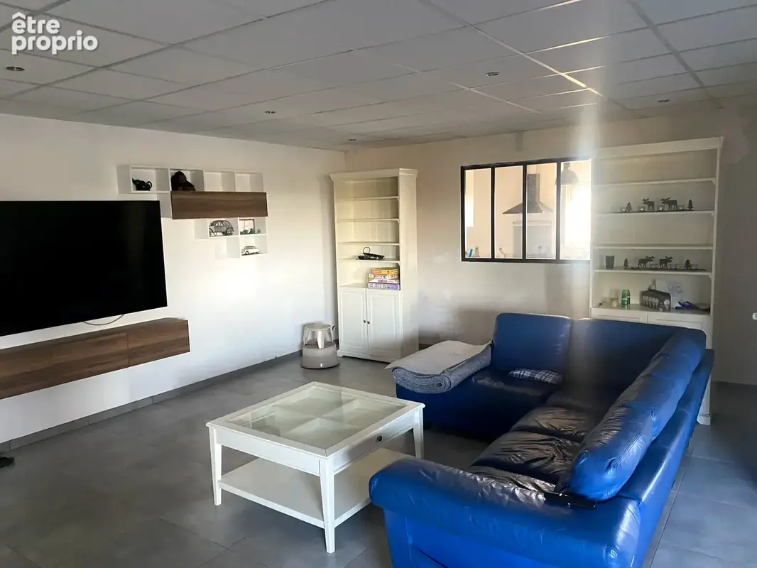 Local professionnel atelier stockage avec appartement - photo 7