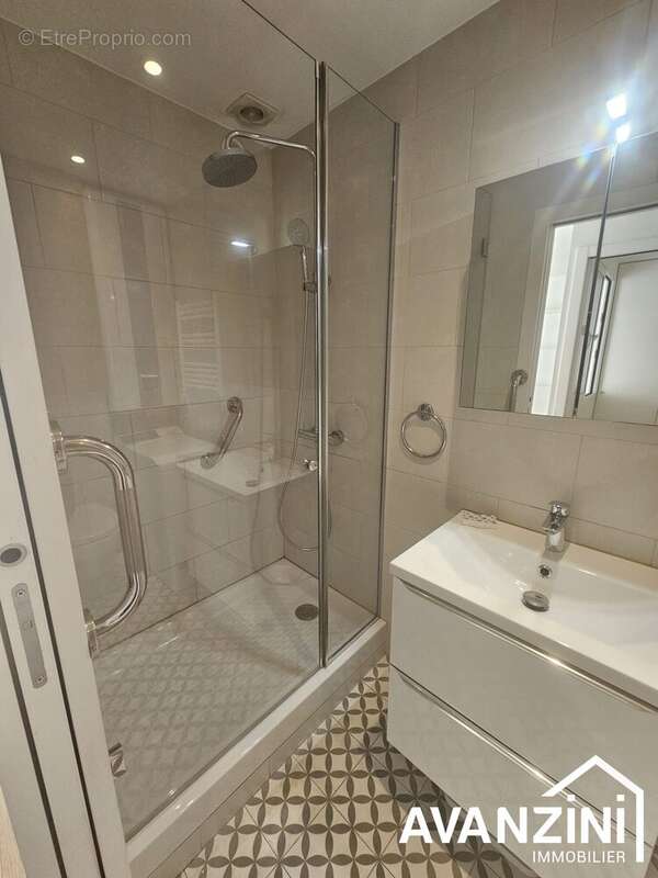 Appartement à PARIS-2E