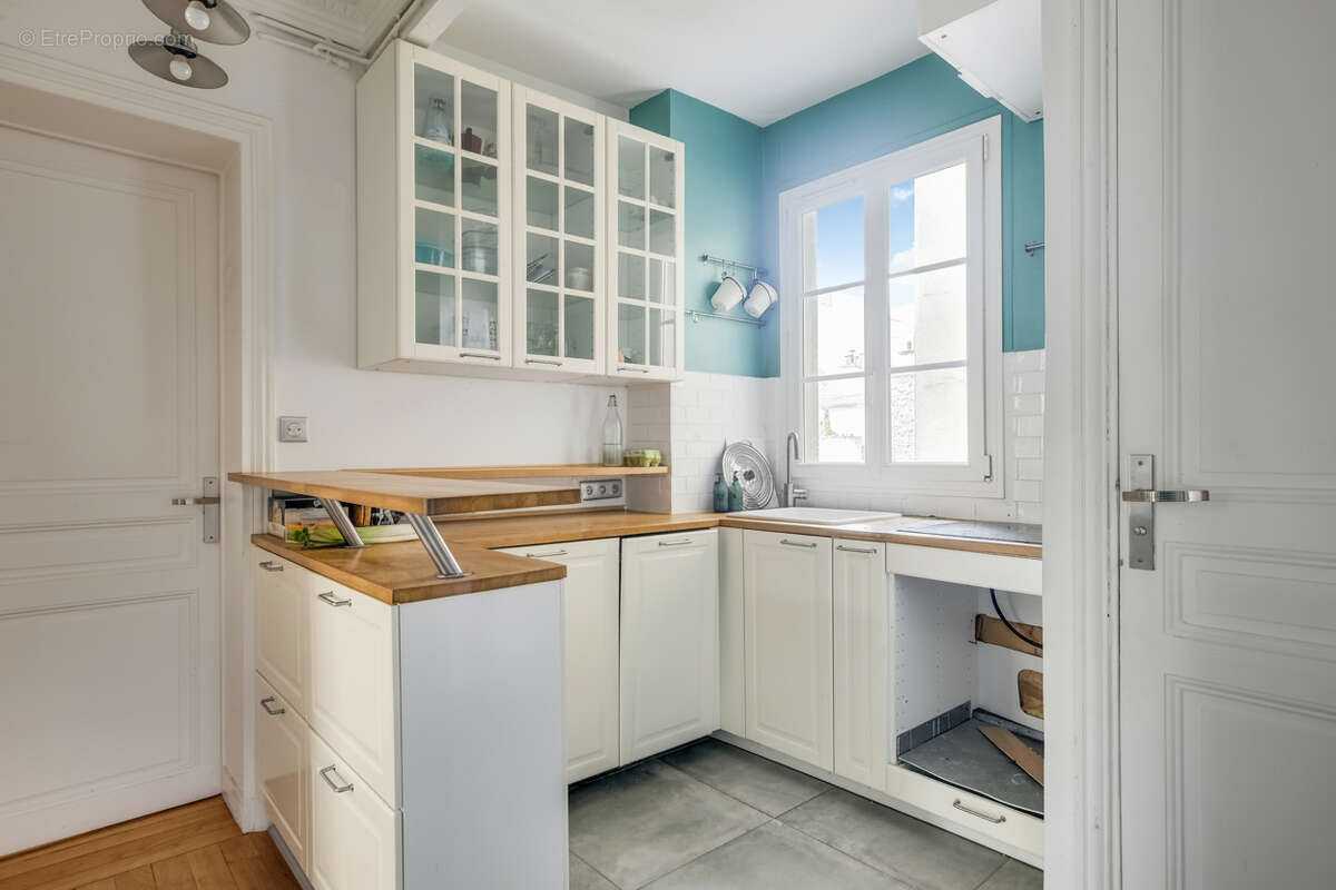 Appartement à PARIS-12E