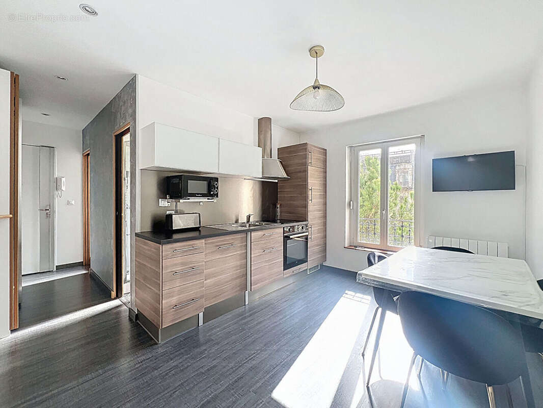 Appartement à SURESNES