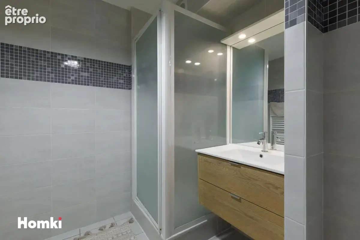Appartement T3 de 70 m² à Villeurbanne 69100, Rue Raspail - photo 10