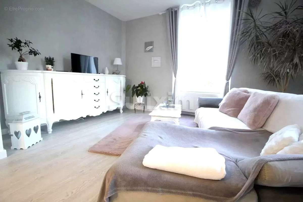 Maison à LAVELINE-DEVANT-BRUYERES