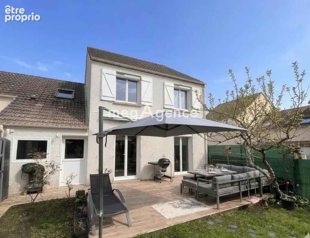 Maison à PLAISIR