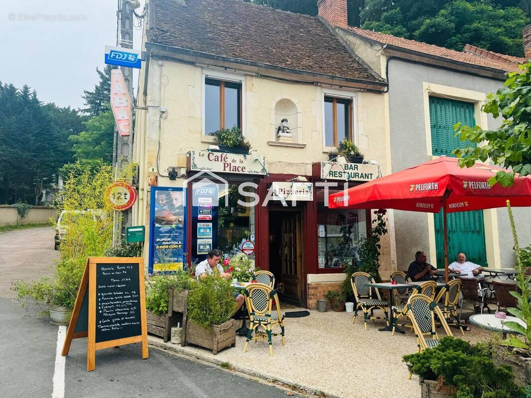 Photo 1 - Commerce à DONZY