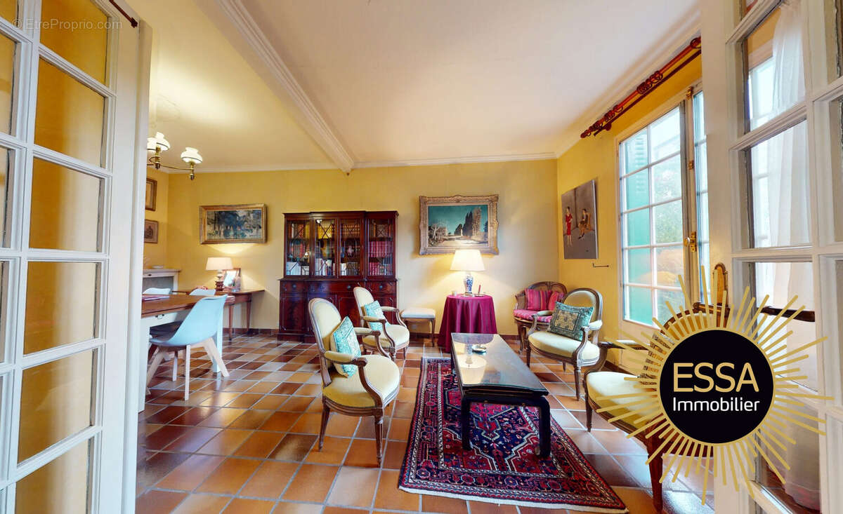 Maison à VIROFLAY