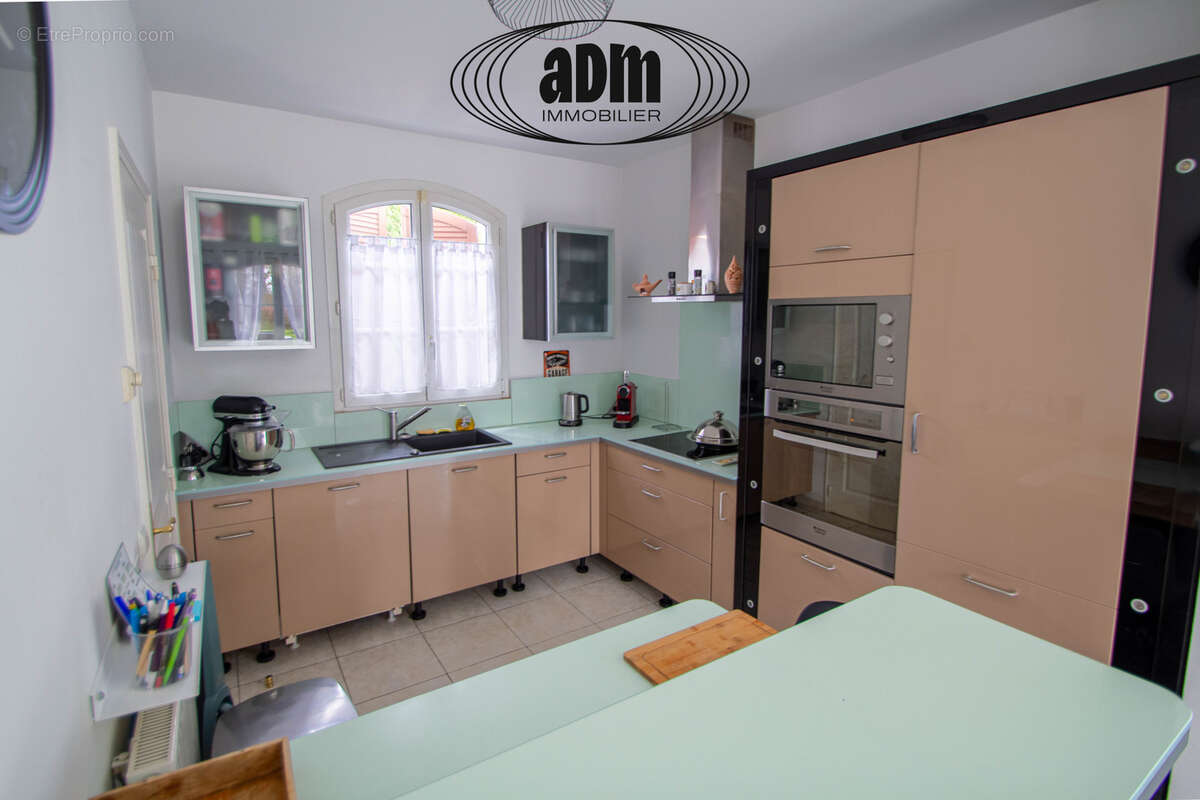 Maison à BAILLY-ROMAINVILLIERS