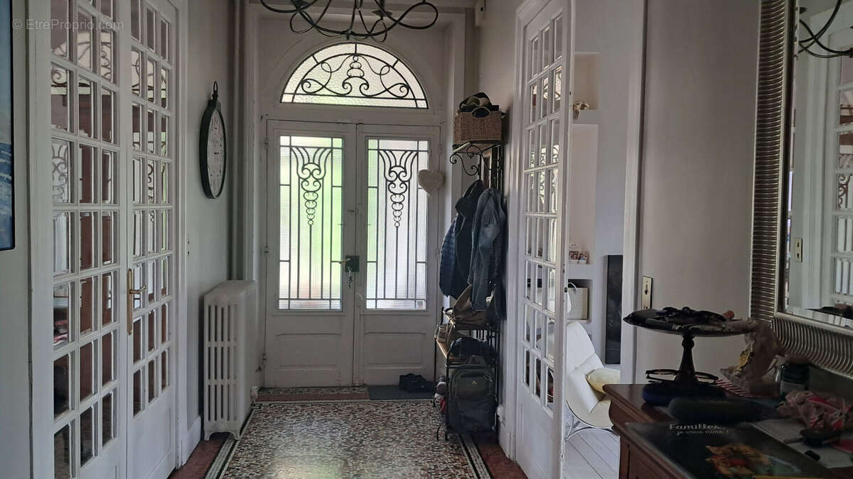 Photo 2 - Maison à AUTUN