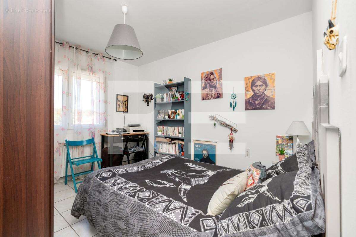 Appartement t4 avec terrasse , petit jardin et parking - photo 12