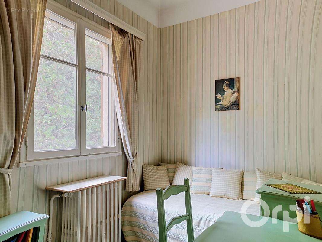 RARE à la vente villa d'exception de 191 m² type 5 sur 1995 m² de terrain - photo 11