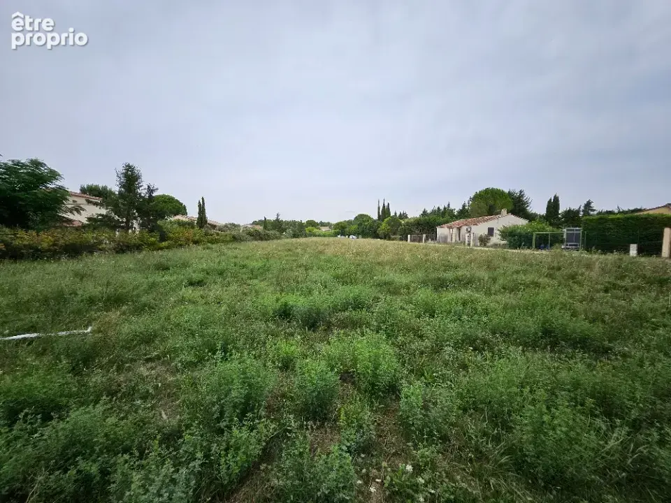 Terrain 600 m² à Fontvieille  - photo 4