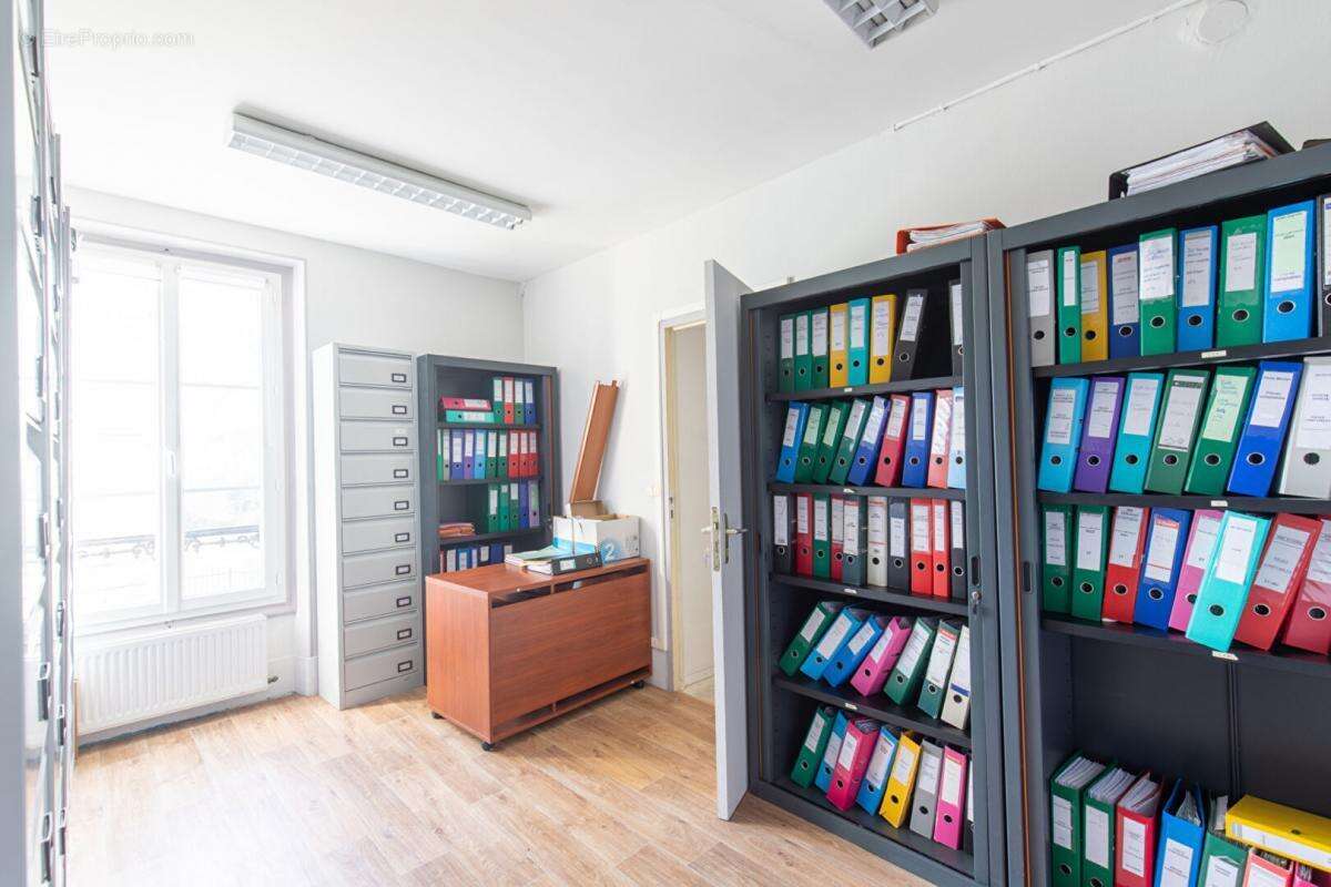 Appartement à LES MUREAUX