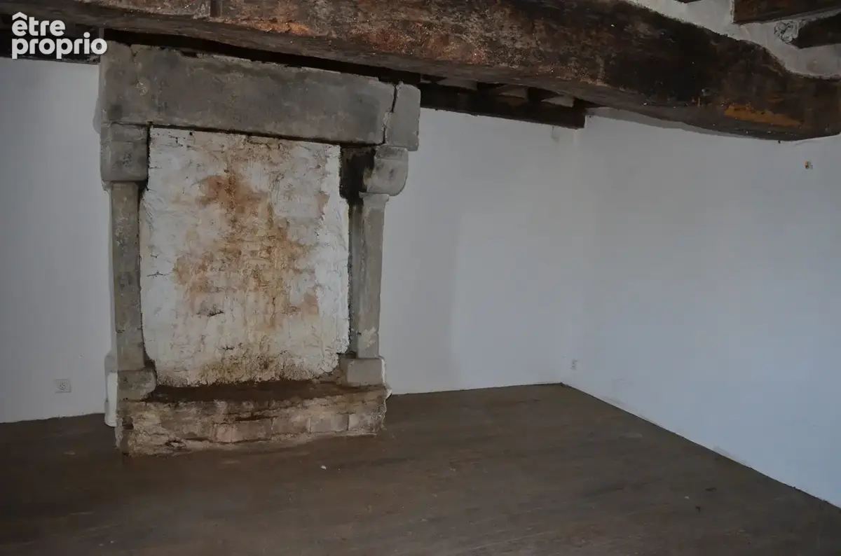 Maison de caractère à rénover au coeur de la  fabuleuse cité médiévale de Moncontour - photo 15