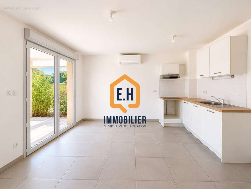 Appartement à BORMES-LES-MIMOSAS