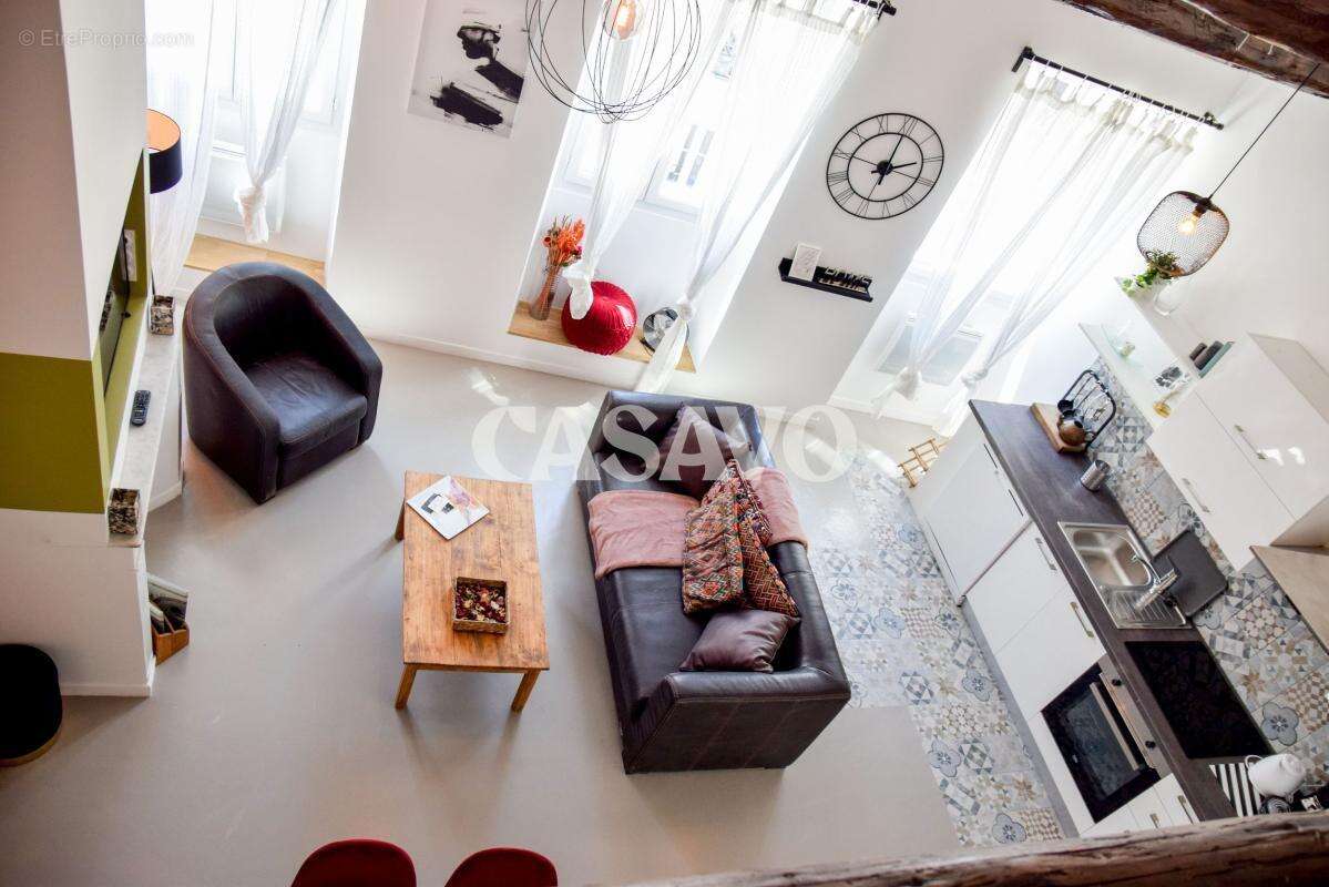 Appartement à MARSEILLE-1E