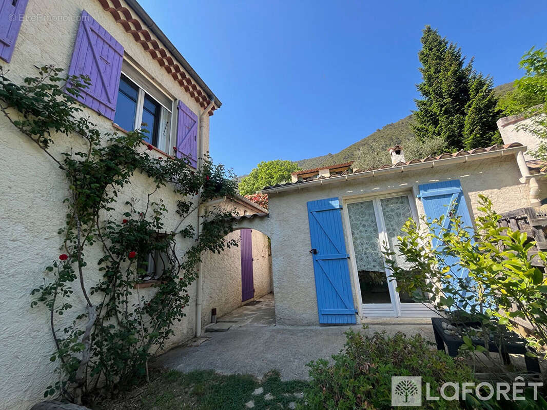 Maison à ROQUESTERON