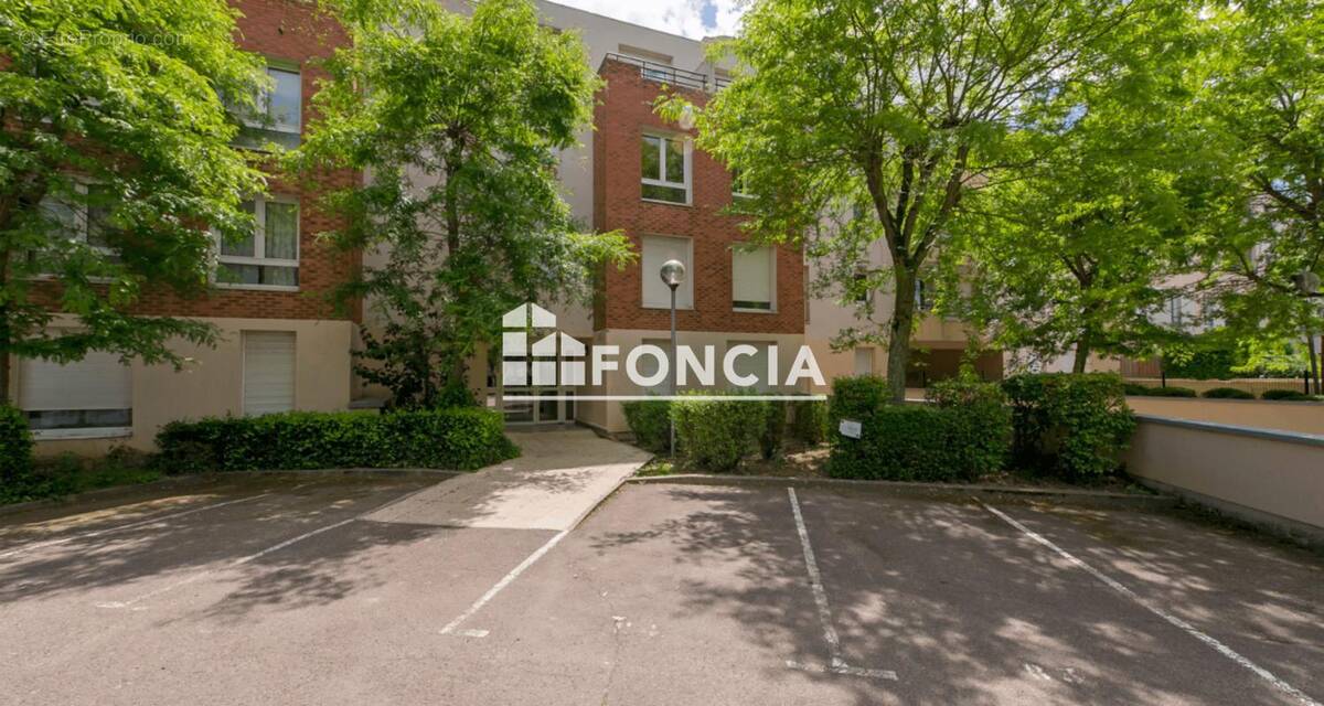 Appartement à ELANCOURT