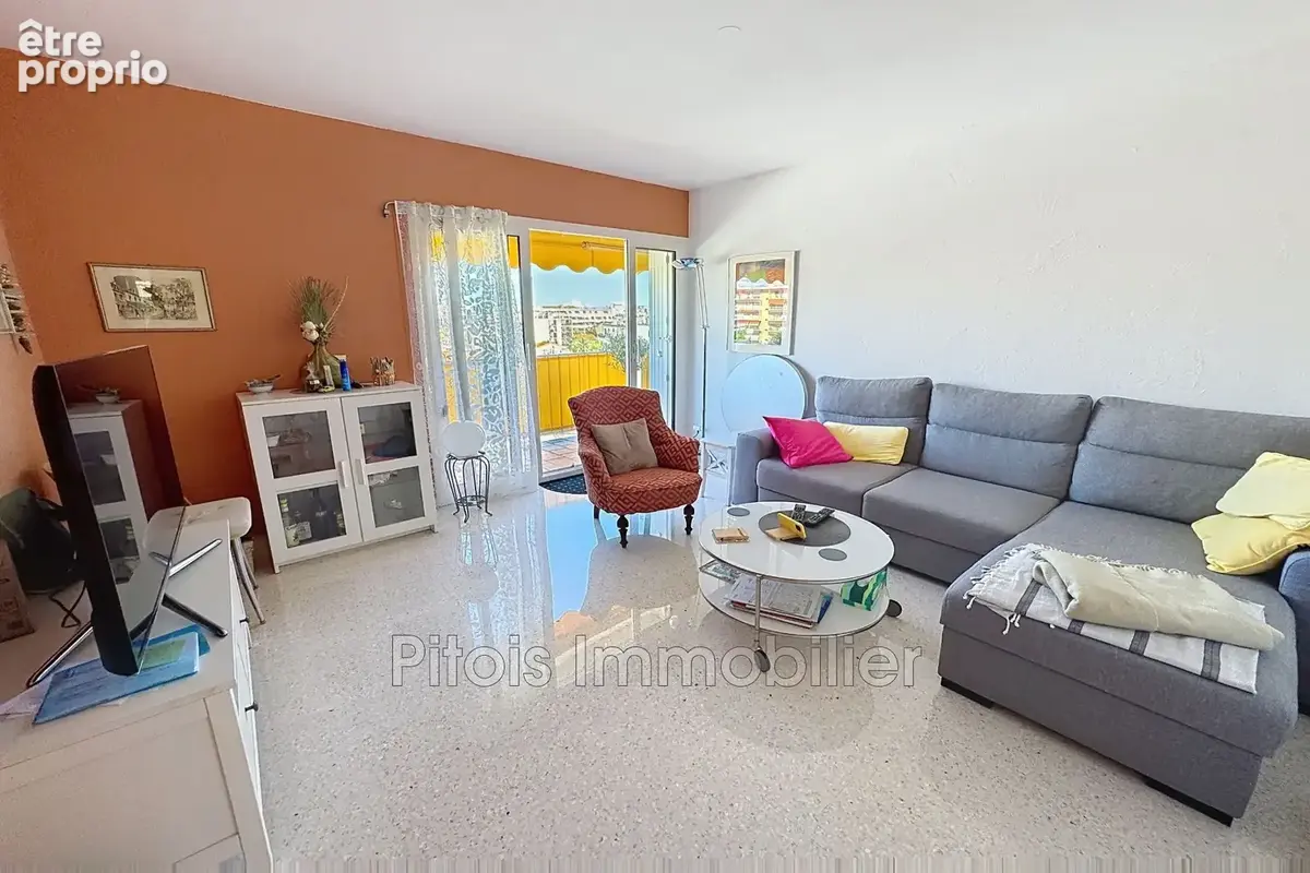 Appartement 4 pièces 71 m² à vendre à Antibes (06600) - photo 2