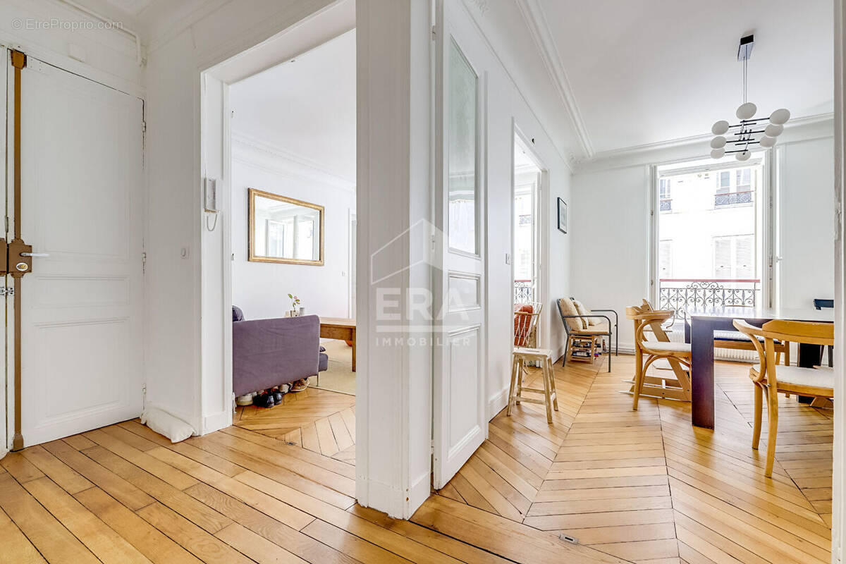 Appartement à PARIS-17E