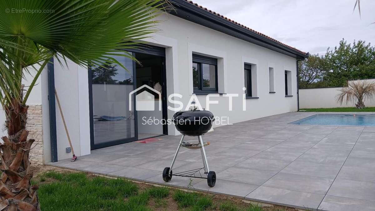 Photo 2 - Maison à LAVERNOSE-LACASSE