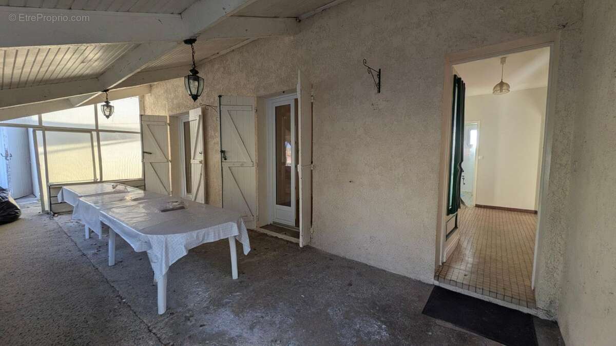 Maison à AUBIE-ET-ESPESSAS