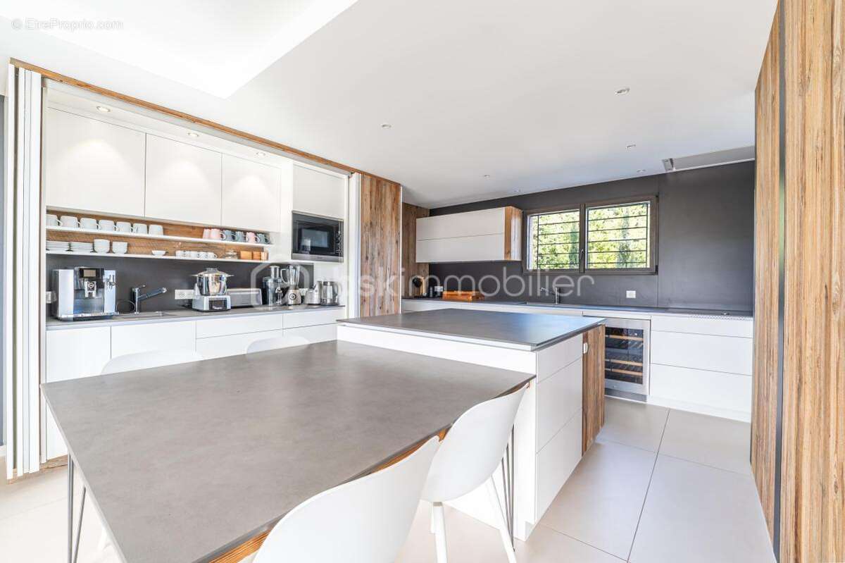 Magnifique T4 type Villa sur le toit / Vue mer / Terrasse + solarium 150 m² - photo 6