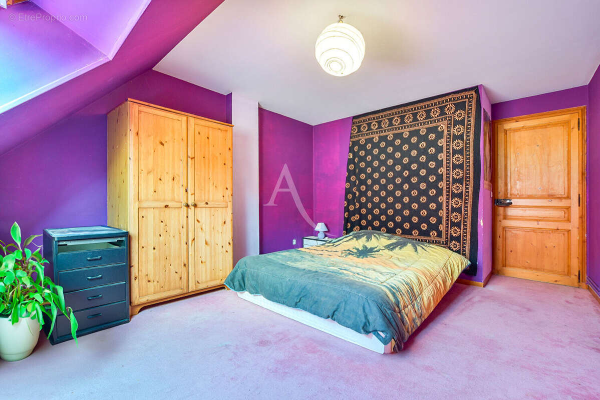 Maison à VERNEUIL-L&#039;ETANG