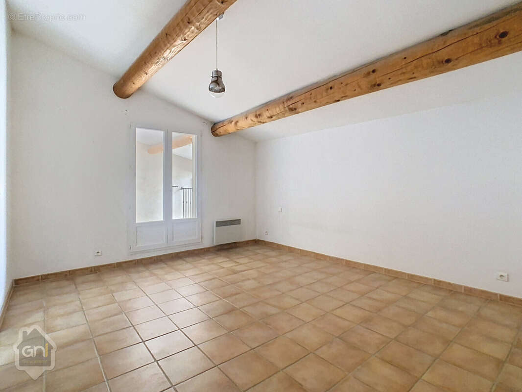 Maison de Village avec cour et terrasse - photo 9