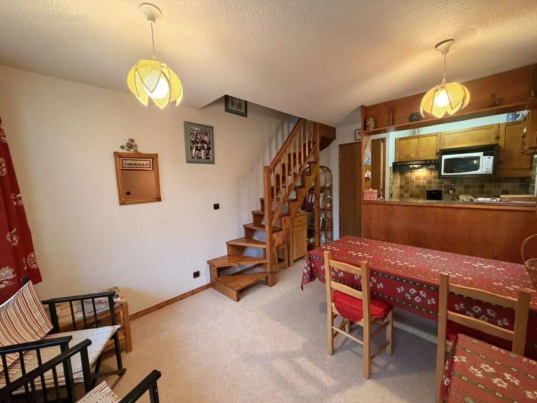 Pralognan-la-Vanoise Duplex 54 m² au sol – 3 chambres – Garage et cave - photo 2