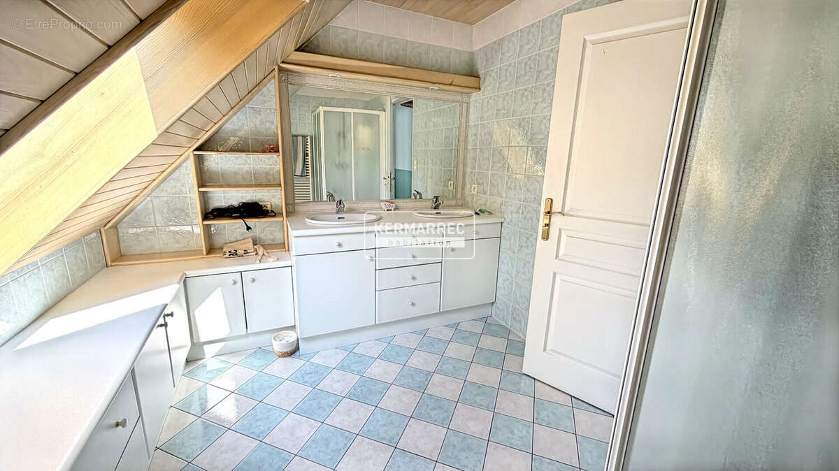 A VENDRE Maison 8 pièces à VITRE 226 m² - 396 800  HAI - photo 8