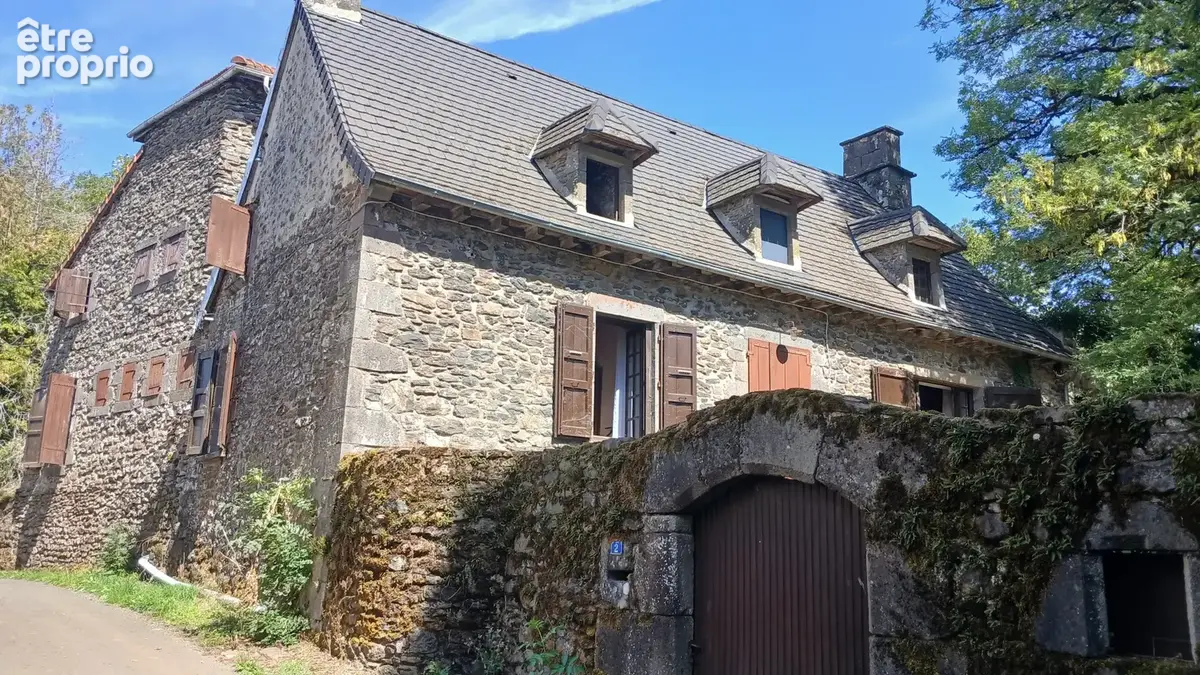 Maison auvergnate avec grange - photo 2