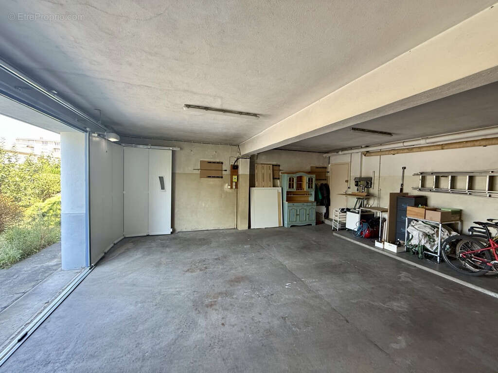 Maison de 205m2 avec jardin à Guilherand-Granges - photo 31