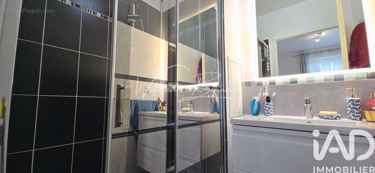 Photo 9 - Appartement à NANTERRE