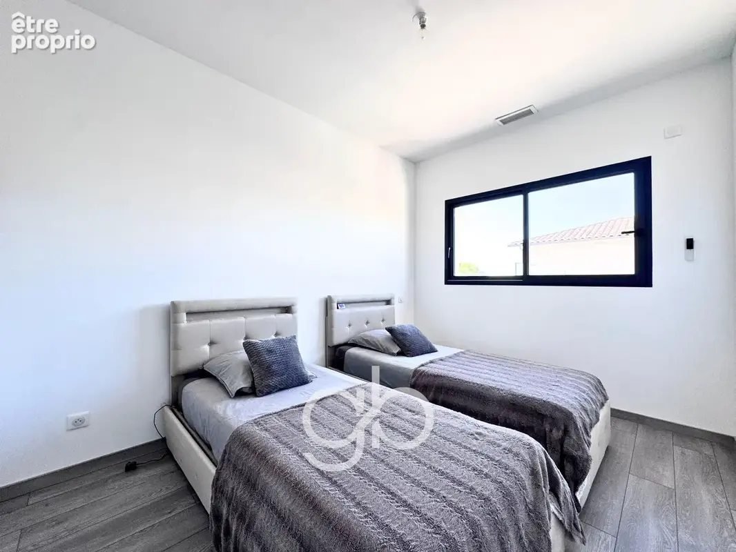 À vendre   maison t5 168 m2 avec piscine   villetelle - photo 11