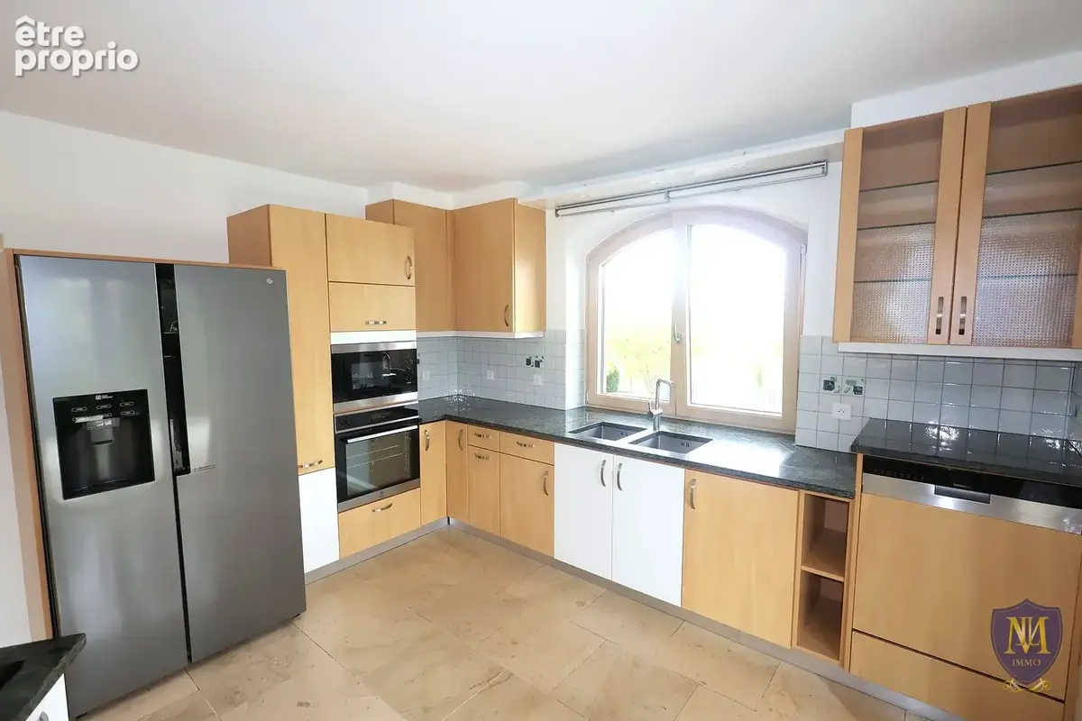 Liebsdorf sur les hauteurs maison aux prestations de qualité de 200 m2 en limite de zone constructibles - photo 4