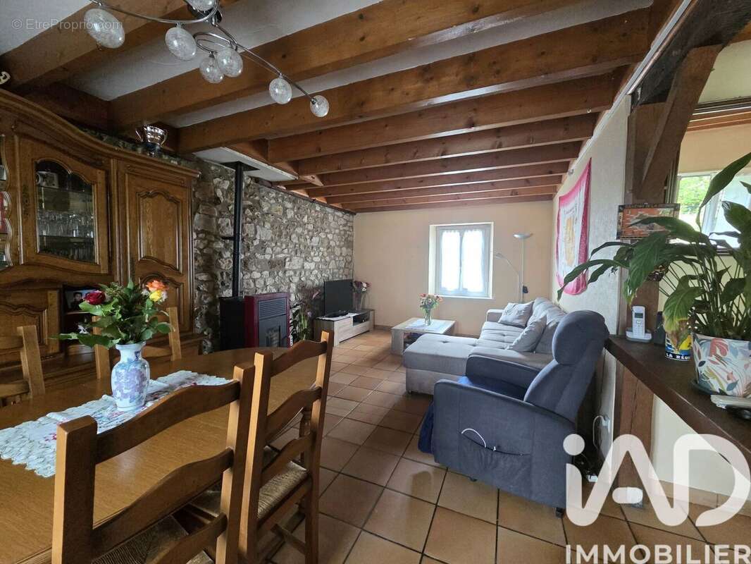 Maison 71 m² à Beauvilliers  - photo 4