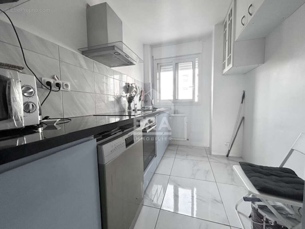 Appartement à SARTROUVILLE