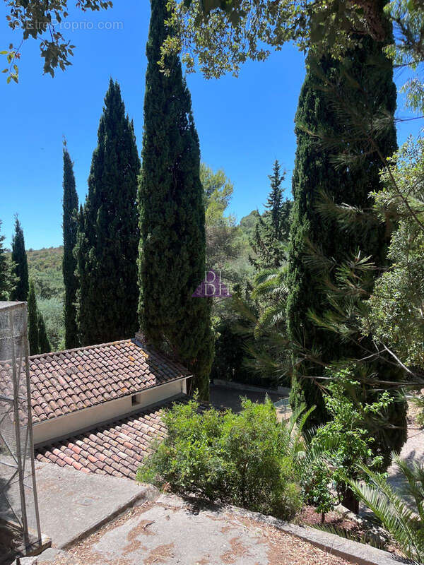 Maison à HYERES