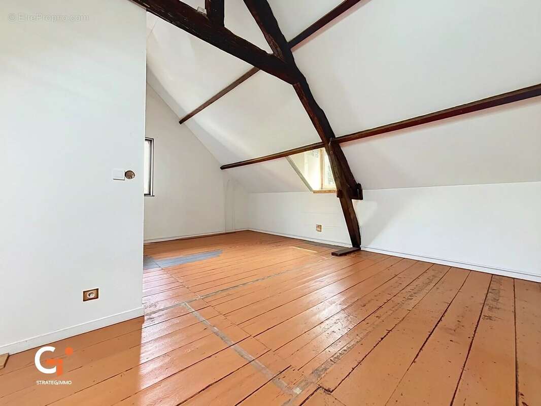 Maison familiale de 245m² à Oissel-sur -Seine - photo 15