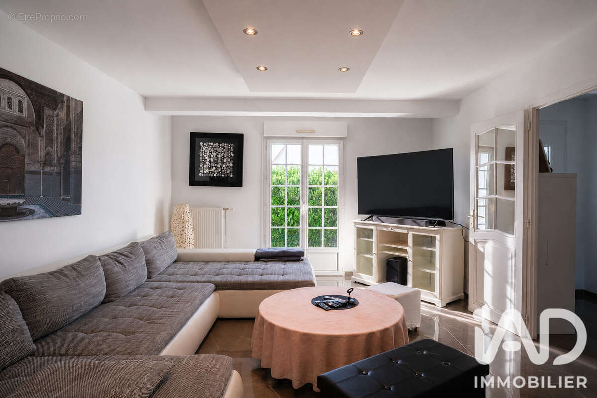 Maison 148 m² à Morfontaine  - photo 4