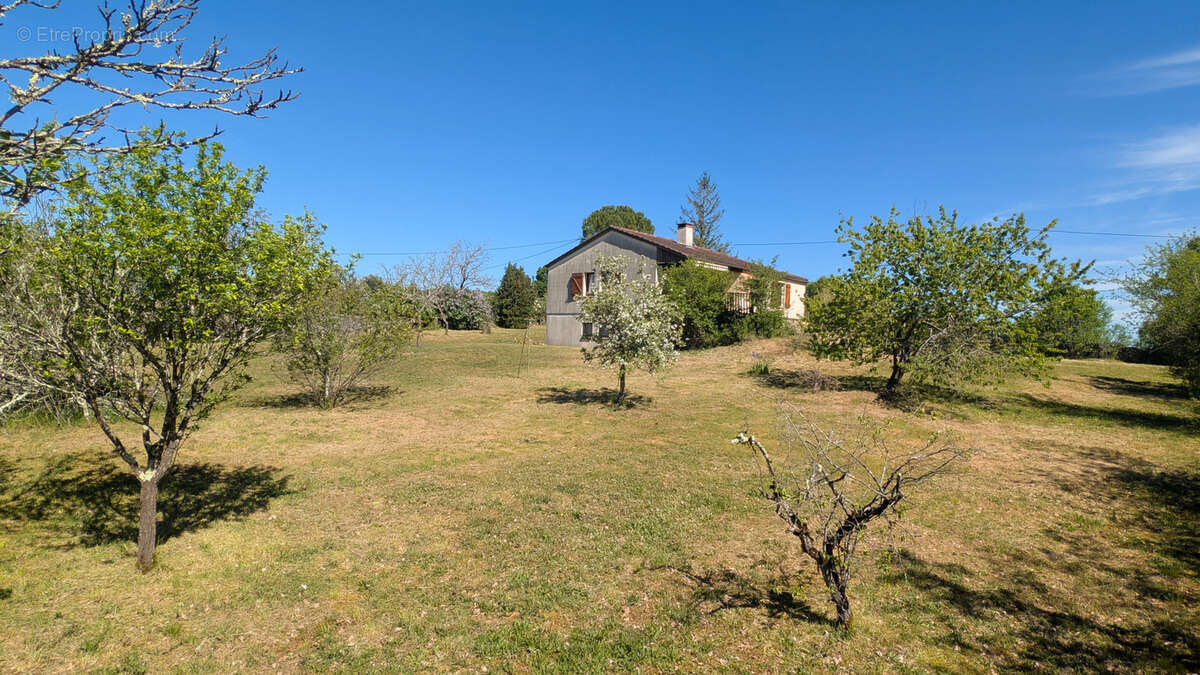 Maison sans vis-à-vis, au calme et avec terrain arboré - photo 10